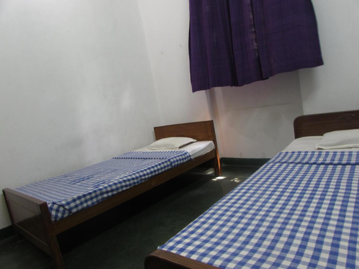 Ywca Gallway Guest House Καλκούτα Εξωτερικό φωτογραφία