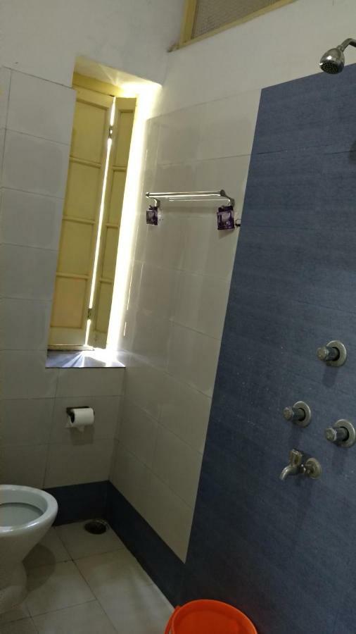 Ywca Gallway Guest House Καλκούτα Εξωτερικό φωτογραφία